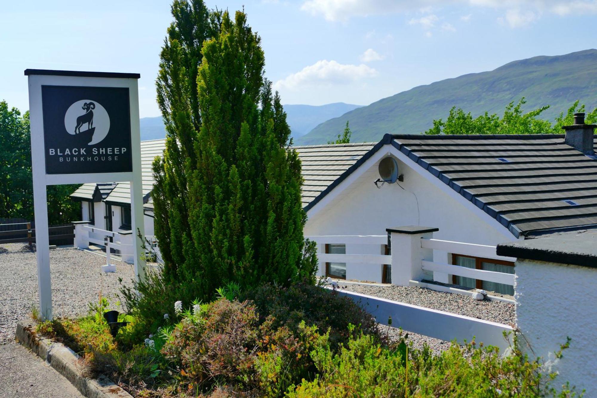 Black Sheep Bunkhouse Fort William Eksteriør billede